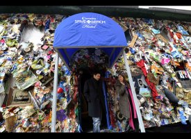 Beach Garbage Hotel entrance