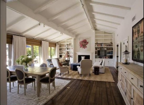 Jennifer Aniston's New Chic Hollywood Hills Home - Beautifully Seaside