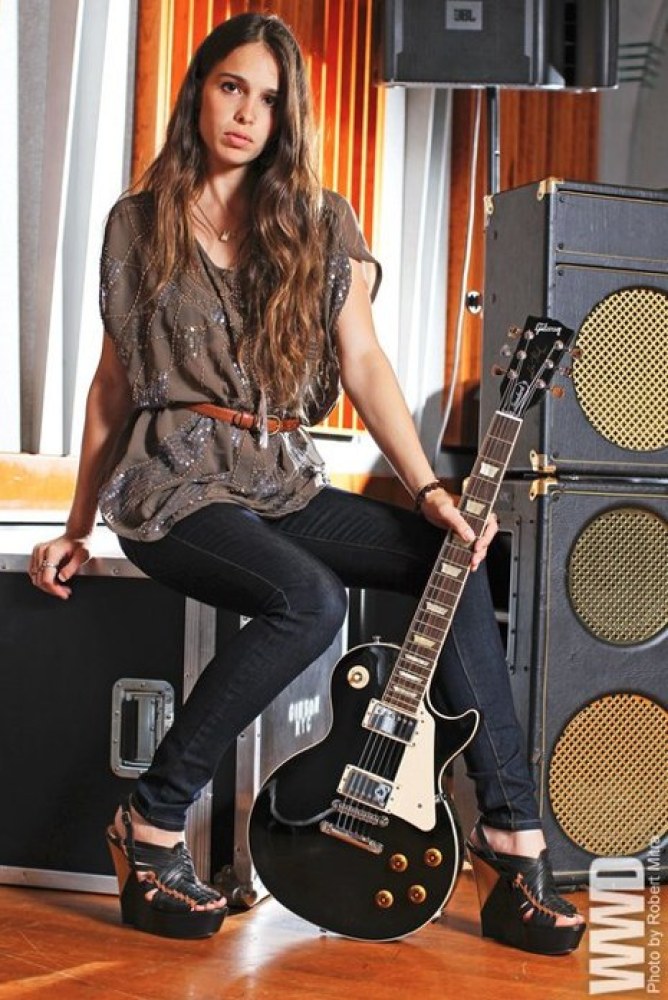 Steven Tyler's Clothing Line Taps Into His Female Energy (PHOTOS