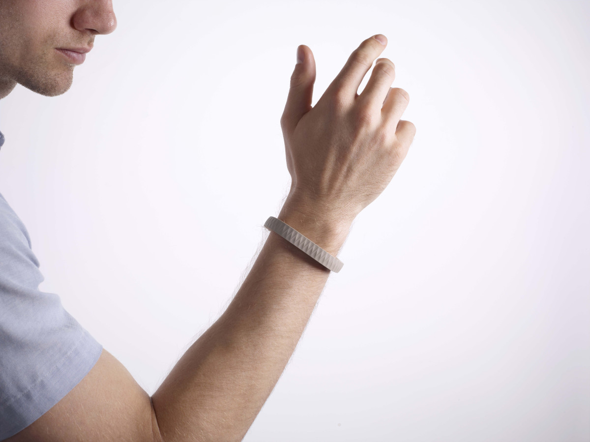 Jawbone Unveils Up, The HighTech Wristband To Help You Sleep, Live