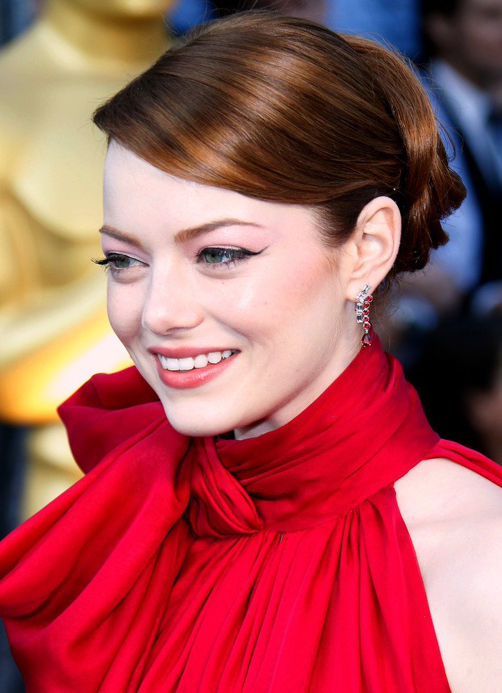 Rita Hayworth's Red Hair Color Is Still The Shade We Want To Copy ...