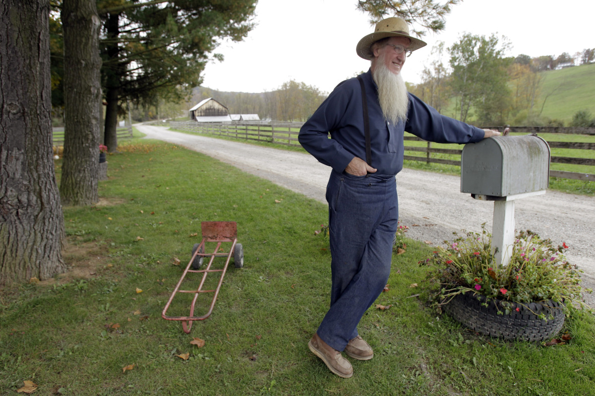 Amish Family To Build Garage For Couple Who Saved Girls HuffPost