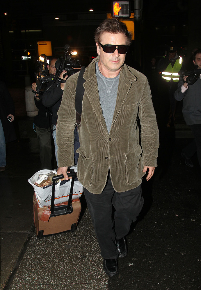 Alec Baldwin Plane Photos; Star Photographed In New York After Being