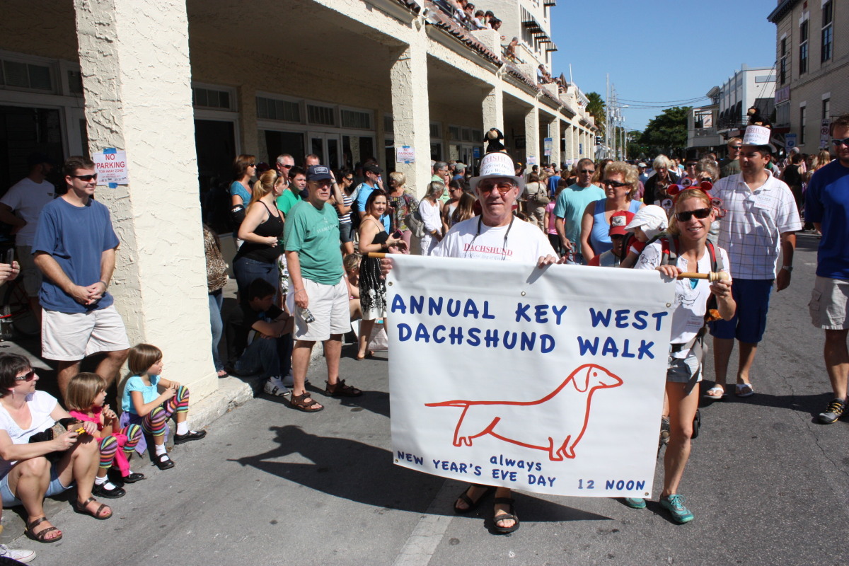 Key West's DressedUp Dachshunds On Parade (WATCH) HuffPost