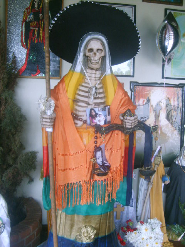 Santa Muerte: Mexico's Devotion To the Saint of Death (PHOTOS) | HuffPost