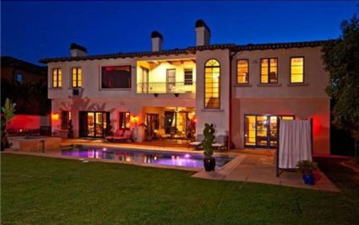 Chris Paul Buys House From Avril Lavigne (PHOTOS) HuffPost