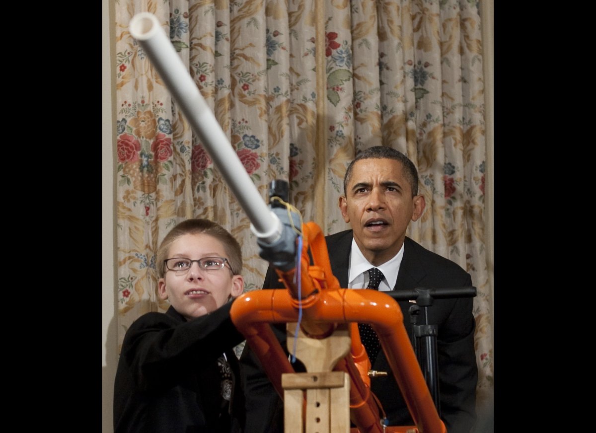 Obama Makes 'Special Plea' To Press: Pay Attention To White House