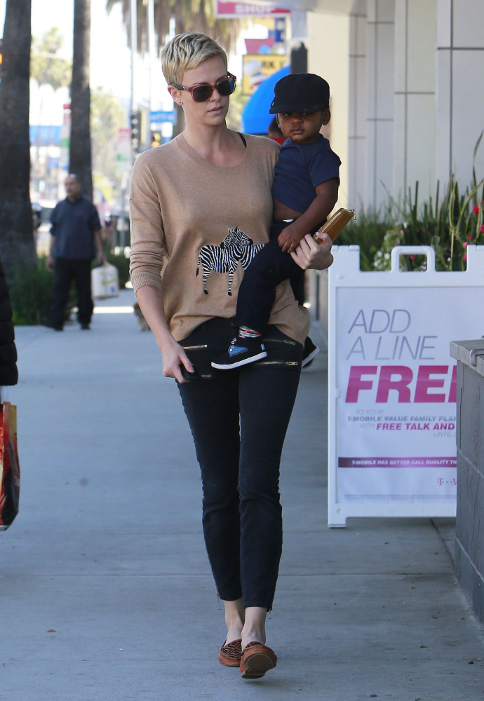 Heather Locklear&rsquo;s Daughter Is Mirror Image Of 51-Year-Old Actress