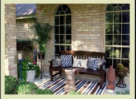 Outdoor Decor: 14 Casual, Comfy Front Porch Ideas