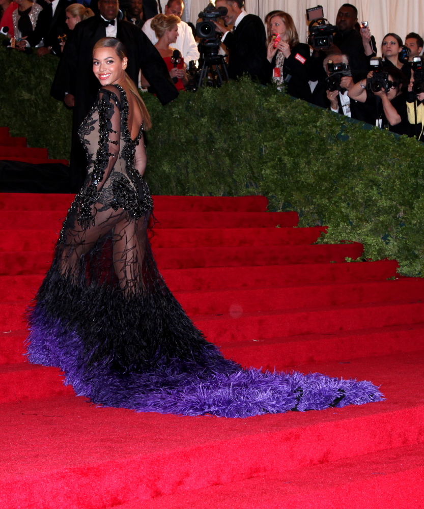 Marc Jacobs Unveils His Own Take On Glamour At Costume Institute Gala