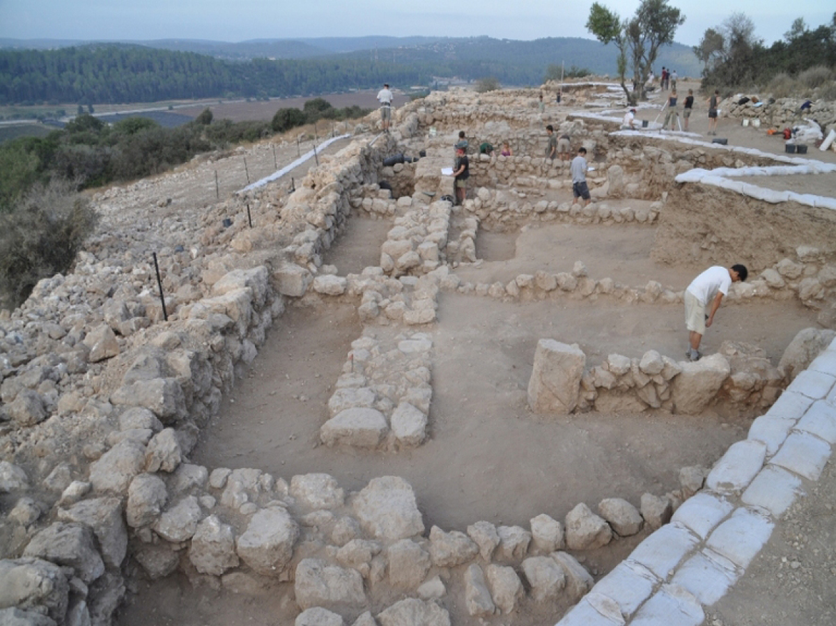 Khirbet Qeiyafa Excavations Find Evidence Of Solomon's Temple 