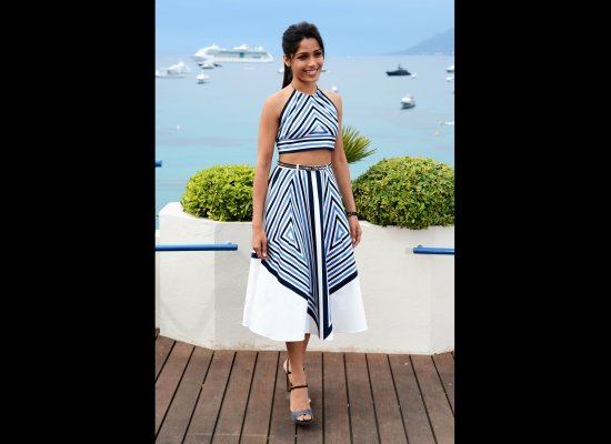 Freida Pinto in Salvatore Ferragamo