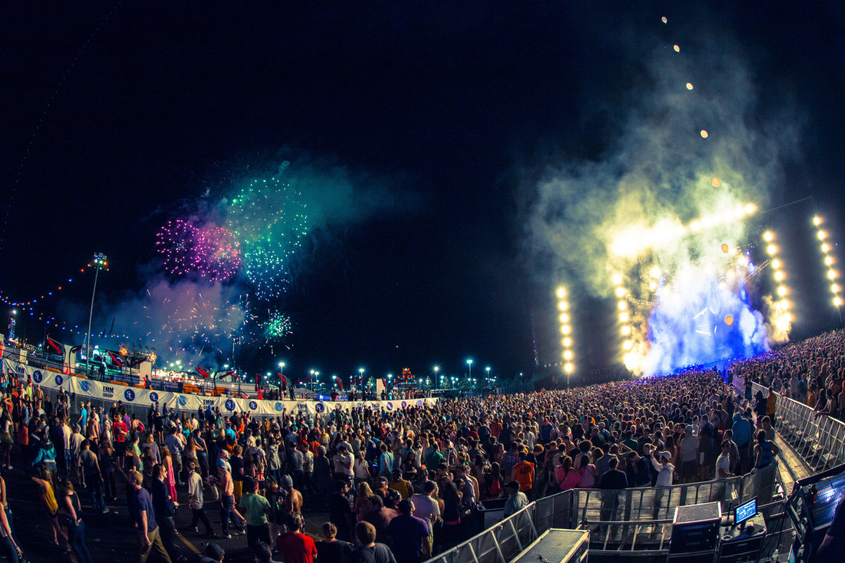 EDC New York 10 Things You See At Electronic Dance Music Festivals And