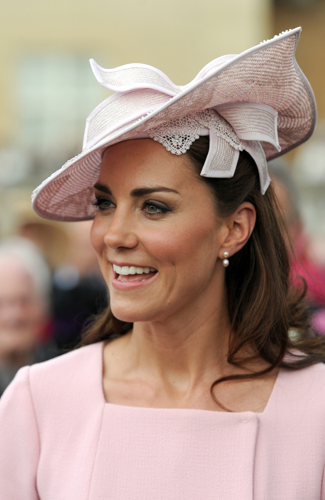 Kate’s Jubilee Tea Party Dress with Hat | The Style of Duchess of Cambridge