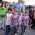 Carlos Ponce junto a sus cuatro hijos