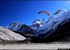 Adventurers Leap at World Record, added Sept. 23, 2009