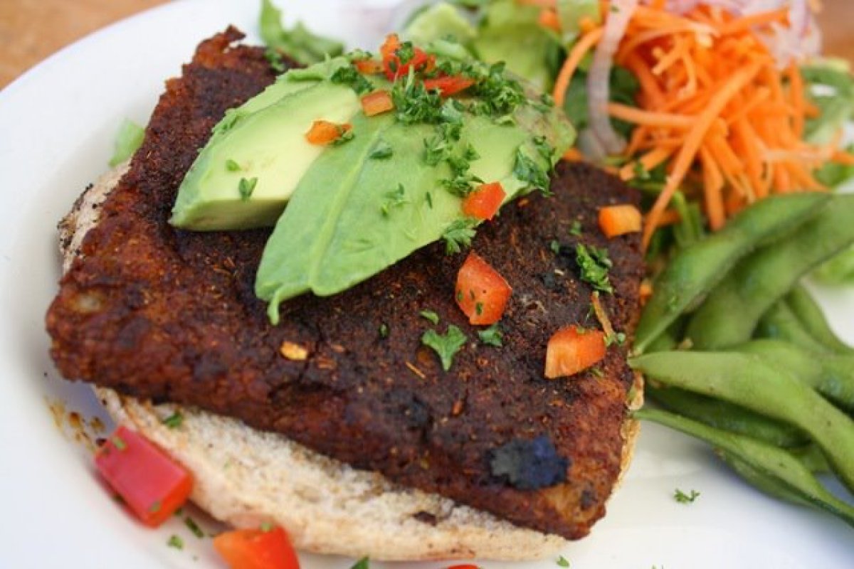 Chicago's Best Veggie Burgers City's Tastiest MeatFree Takes On The Barbecue Favorite HuffPost