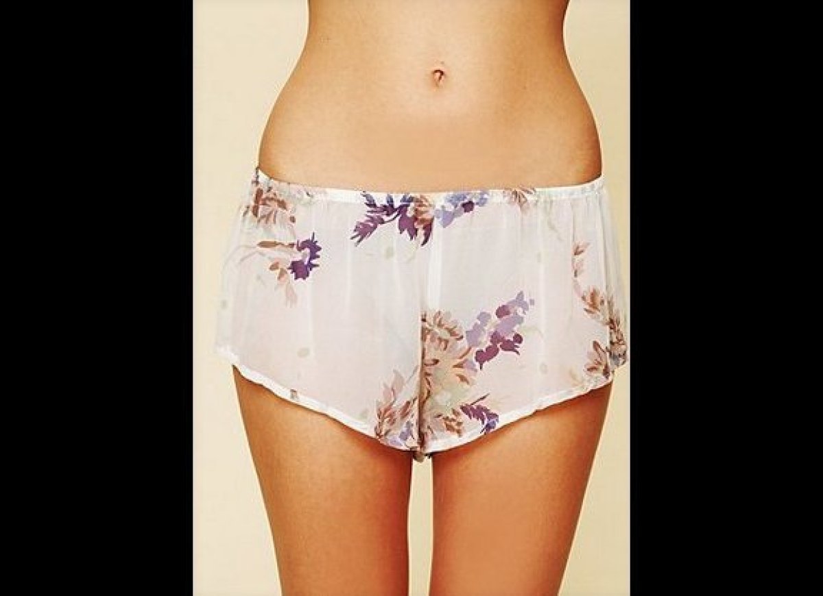 Wearing A Mini Skirt Or Something Sheer? You Need Tap Pants (PHOTOS 