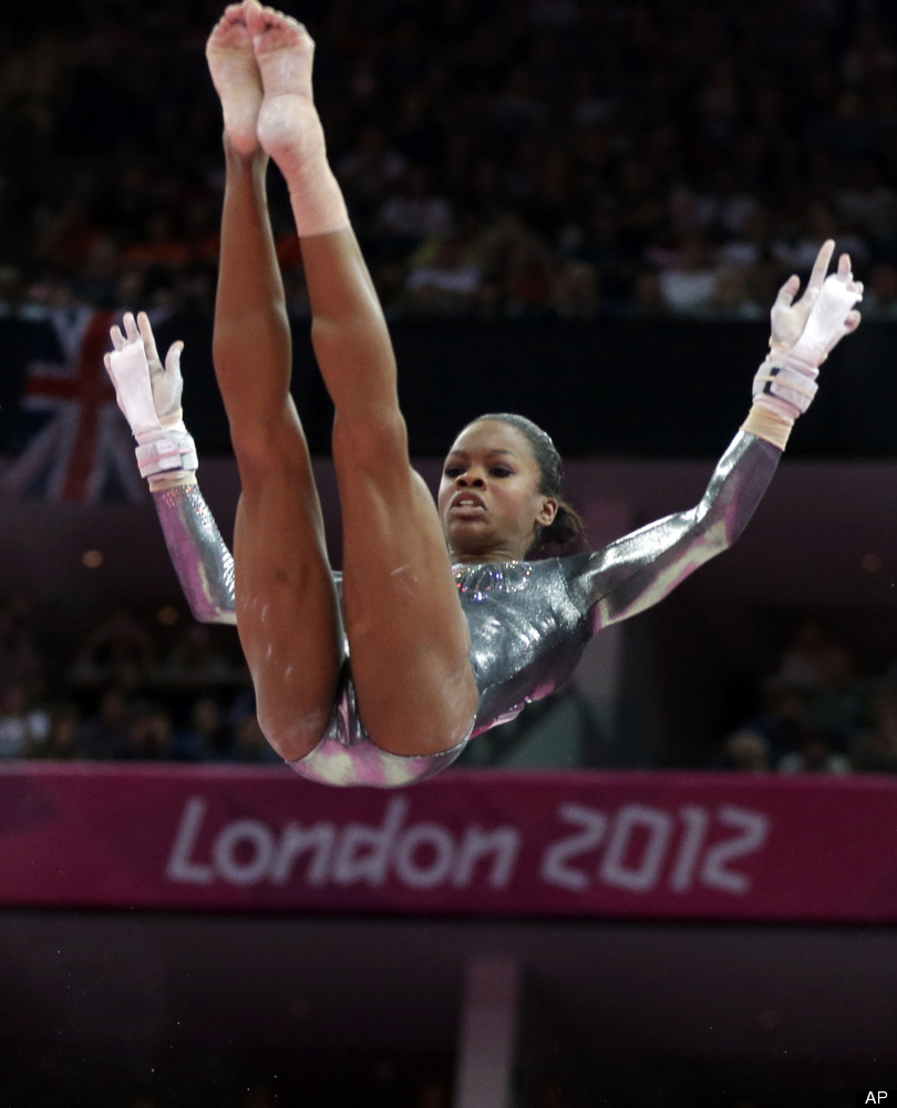 Gabby Douglas Finishes Last In Womens Uneven Bars Final As Aliya Mustafina Wins Gold Photos 