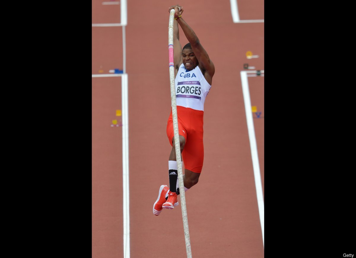 Pole Vault Fail Lazaro Has Pole Snap At London Olympics (VIDEO