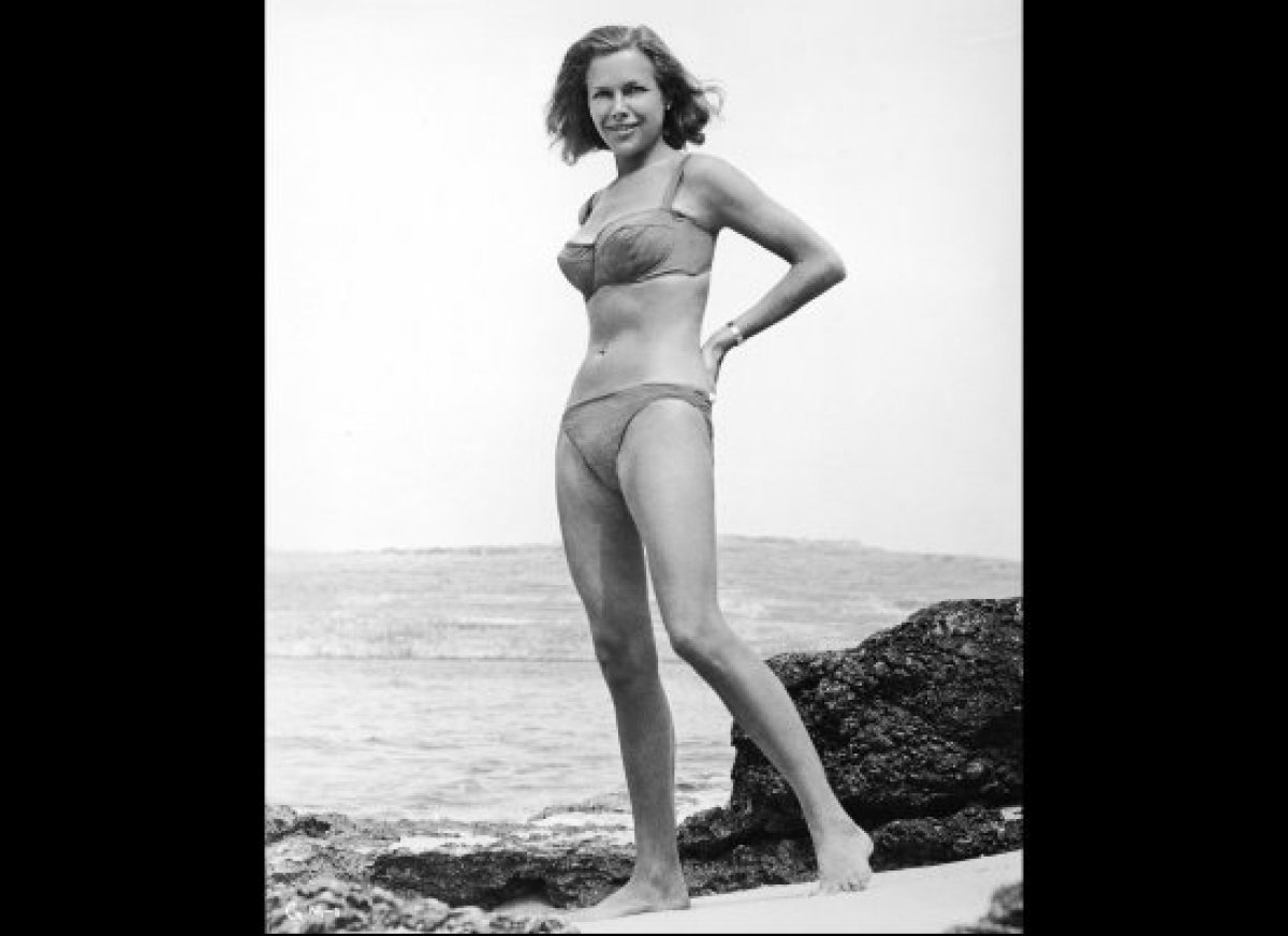 Joan Blackman Bikini Pic 96
