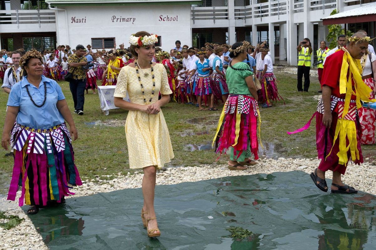 Kate Middleton & William Wear Grass Skirts In Tuvalu, Show Off Their