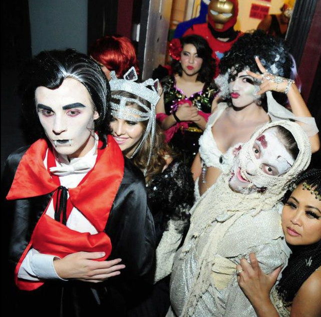 LA Halloween Stores 14 Locals Shops To Buy Your Best Halloween Costume (PHOTOS) HuffPost