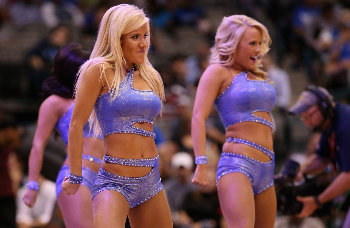 Dallas Mavericks Dancers Get Sexy New Uniforms Are Now Practically Naked Photos Huffpost 