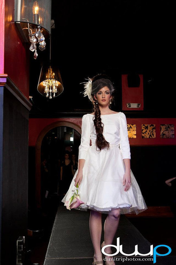Wedding gowns can cost photo 3446037-2