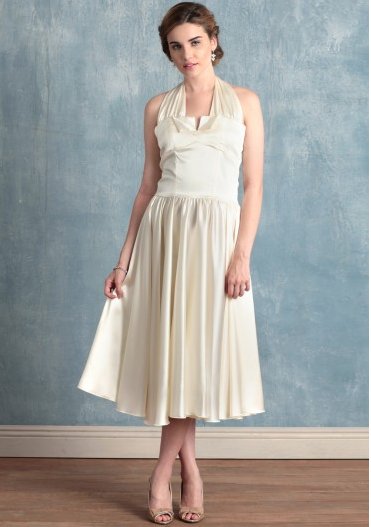 Wedding gowns can cost photo 3446037-5