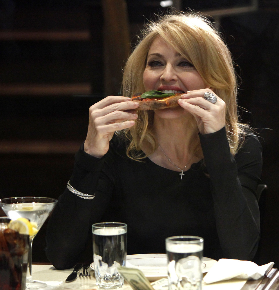 Celebrities Eating Happy Thanksgiving! (PHOTOS) HuffPost