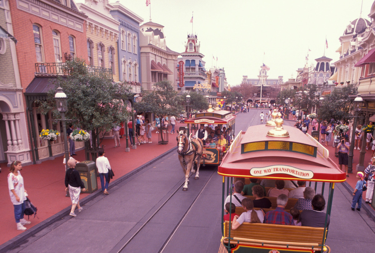 2 Died After Riding Disney World Attractions HuffPost