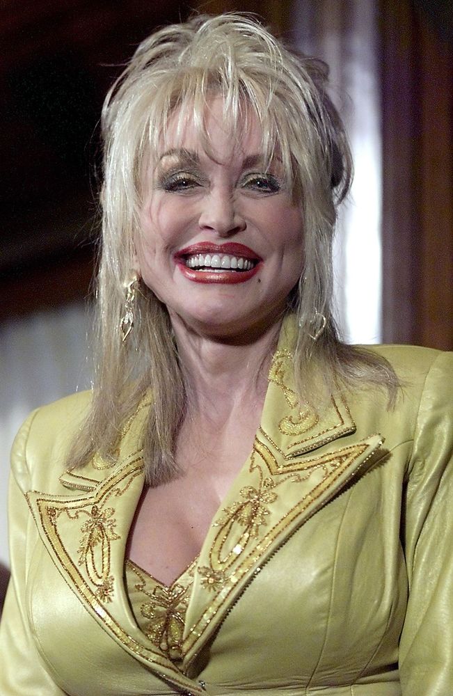 Dolly Parton Breasts Country Singer Loves Talking About The Girls 