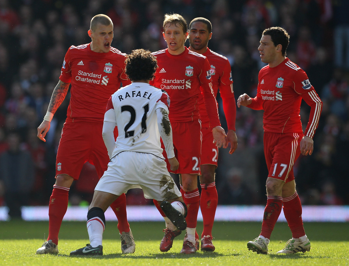 Manchester United V Liverpool: 70 Pictures Of English Football's Greatest Rivalry ...