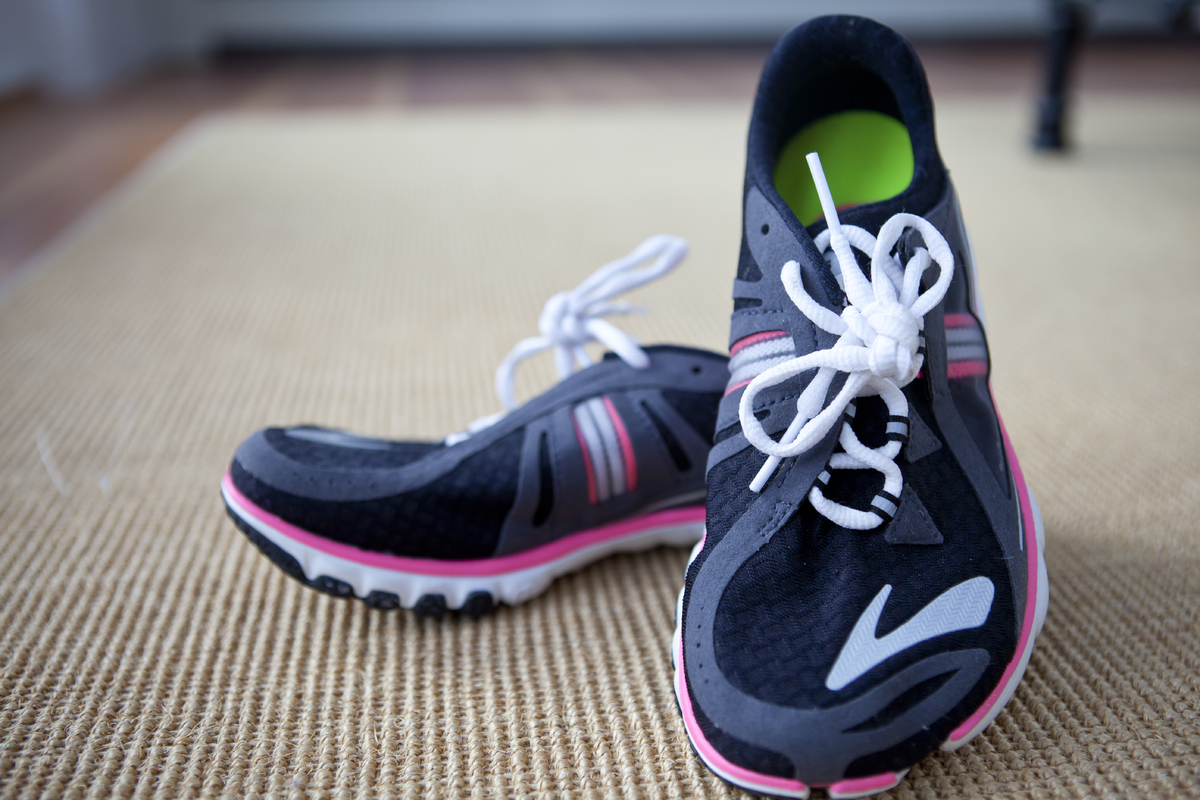 running shoes without toe spring