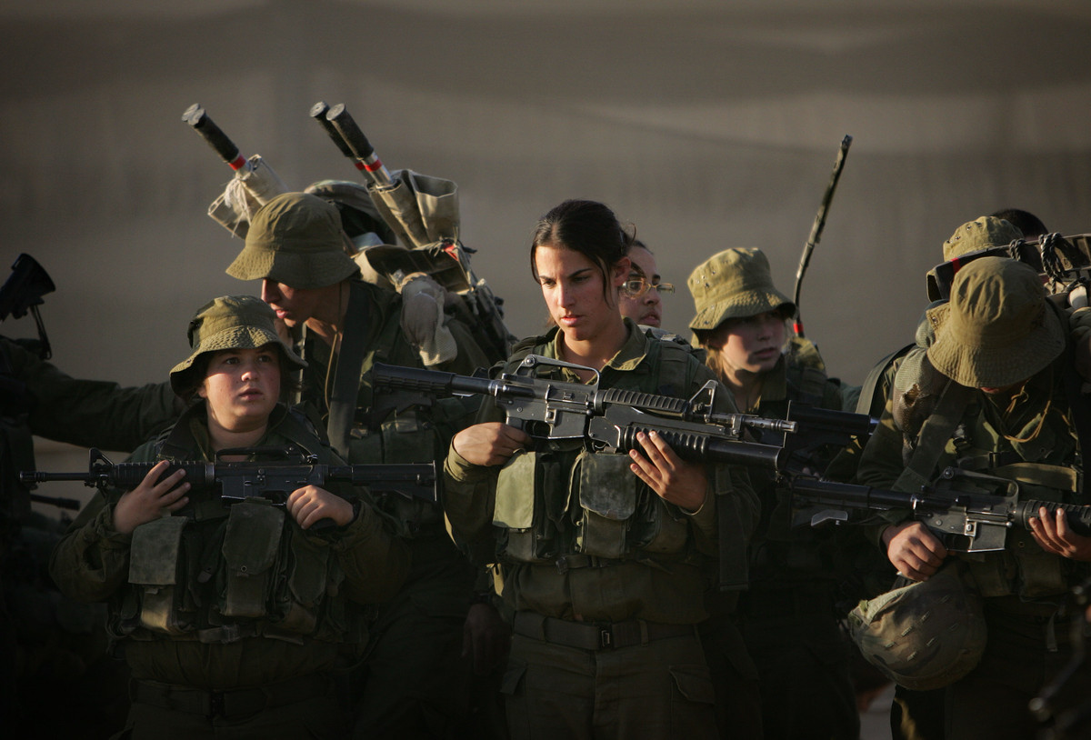 Women In Combat: Countries' Rules For Women In War | HuffPost
