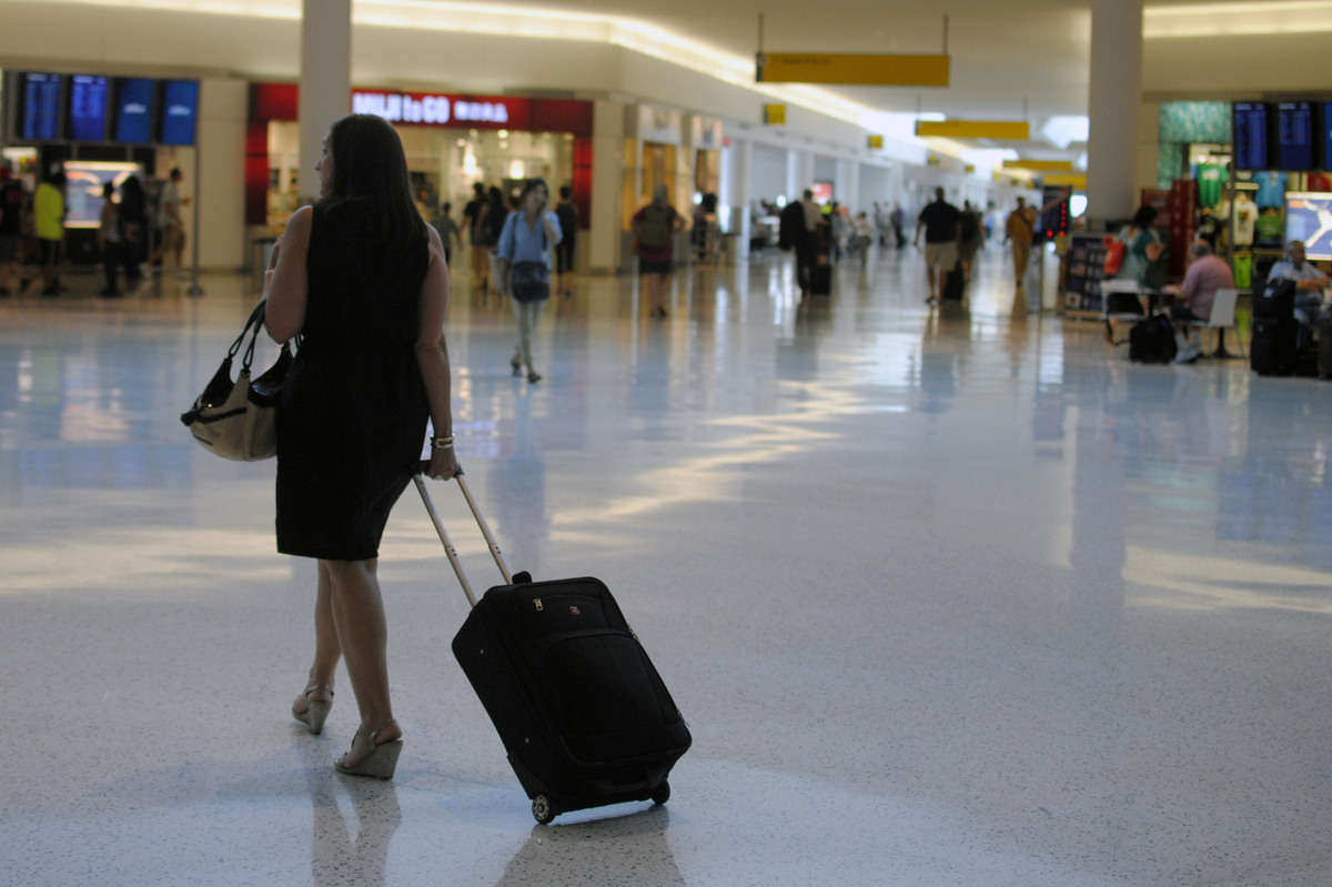 Best Travel Gear For Business Travelers (PHOTOS) HuffPost