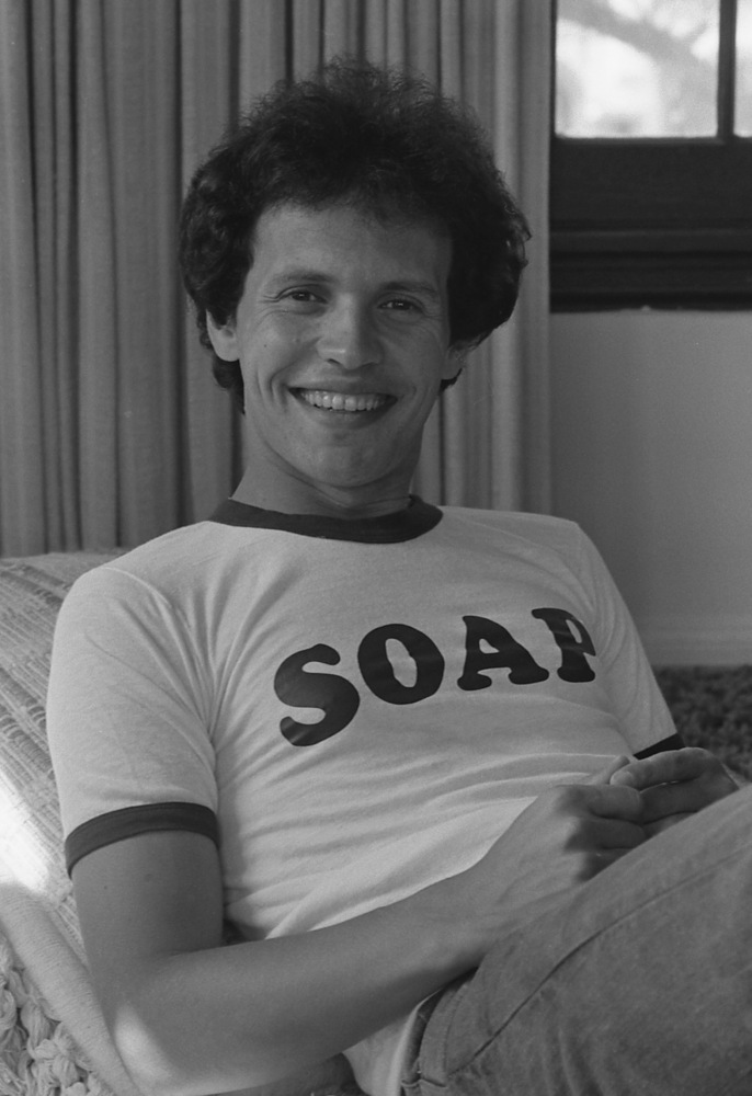 Billy Crystal’s Birthday: Comedian Turns 65 | HuffPost