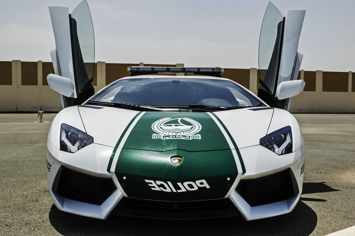 Dubai Police Adds Lamborghini Aventador To Its Fleet ...
