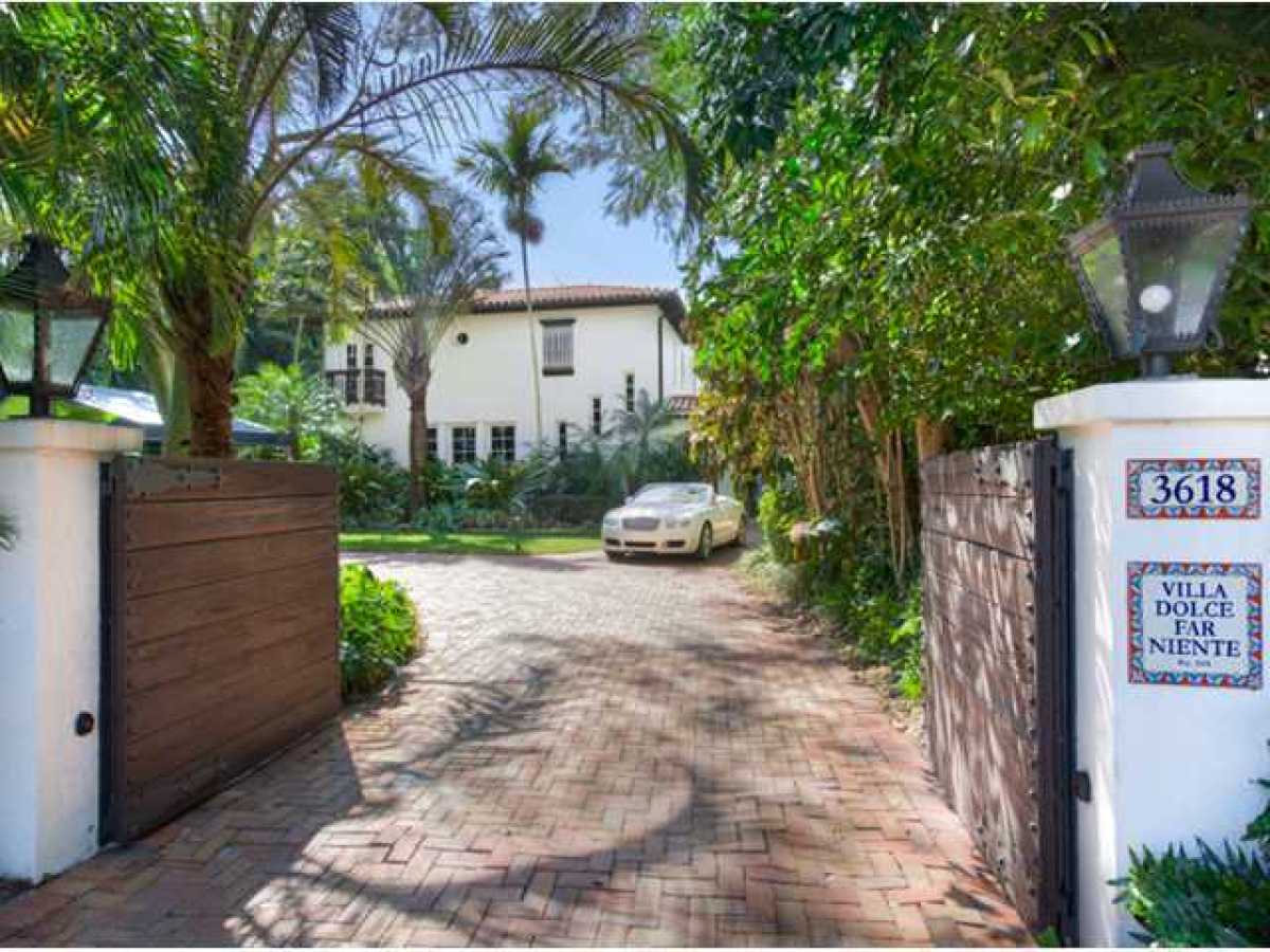 Christian Slater House Actor Buys 2.2 Million Home In Miami's Coconut
