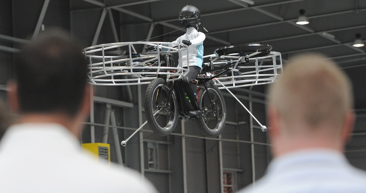 Images Brit Colin Furze Builds Jet-Powered Bicycle (VIDEO) | HuffPost UK 1 video Images Brit Colin Furze Builds Jet-Powered Bicycle (VIDEO) | HuffPost UK 1 colin furze