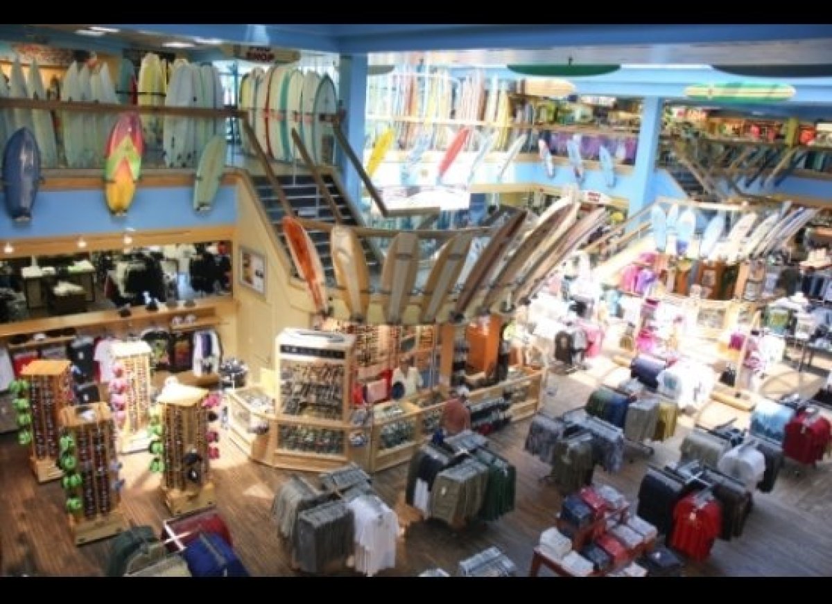 Surf's up for Shoppers in Florida (PHOTOS) HuffPost