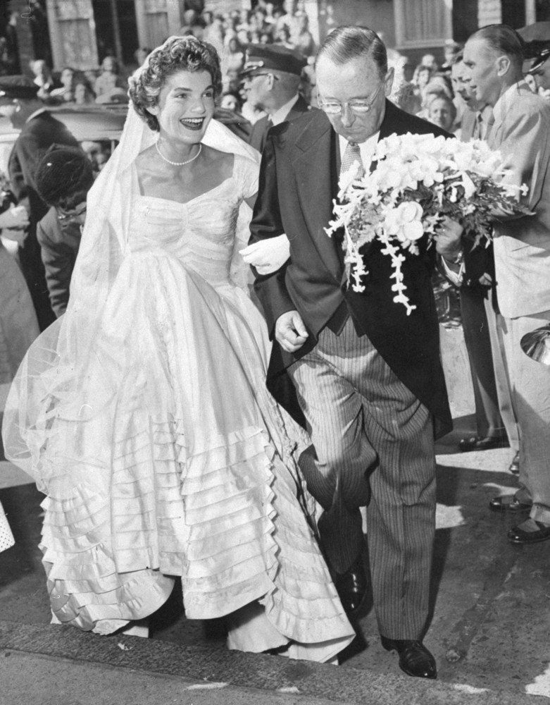 Jackie Kennedy's Wedding Dresses Still Make Us Swoon (Both ...