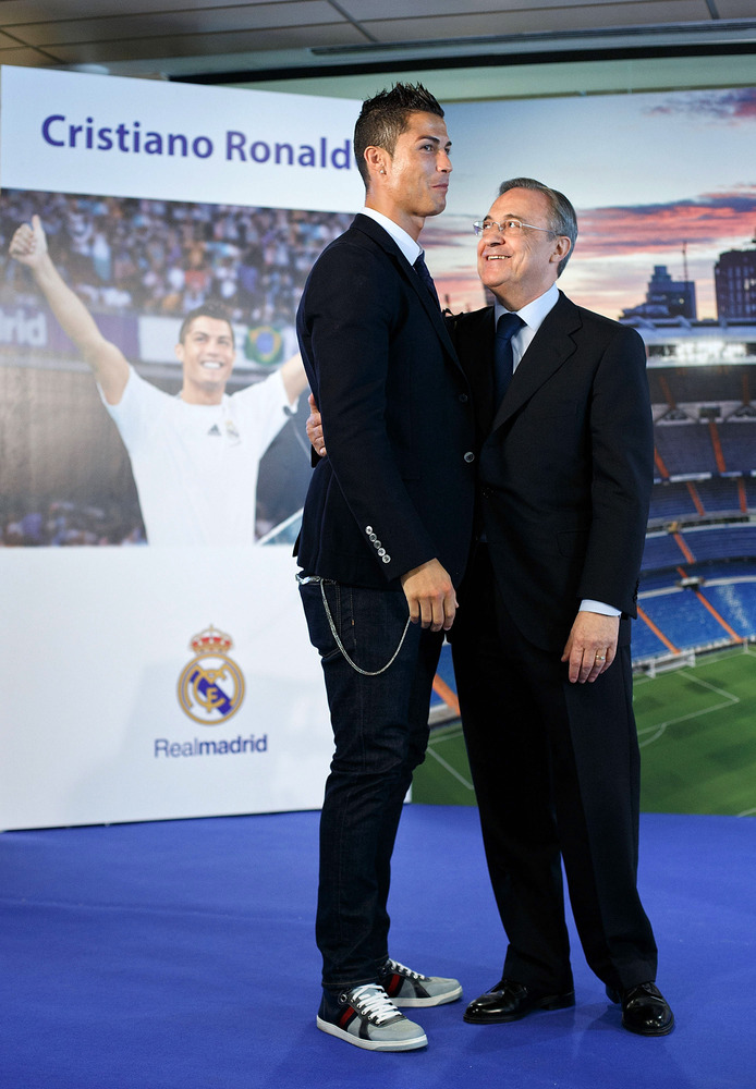 Cristiano Ronaldo Signs New Real Madrid Contract (PICTURES) HuffPost UK