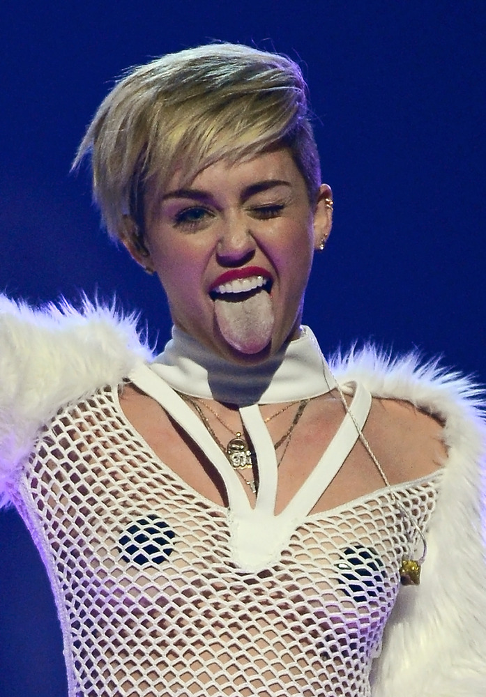 Miley Cyrus Offered 1 Milli