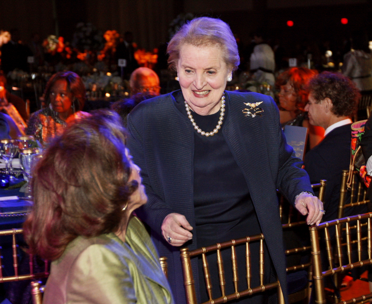 Madeleine Albright S Pin Celebrates Her New Twitter Account In The Best Way Huffpost