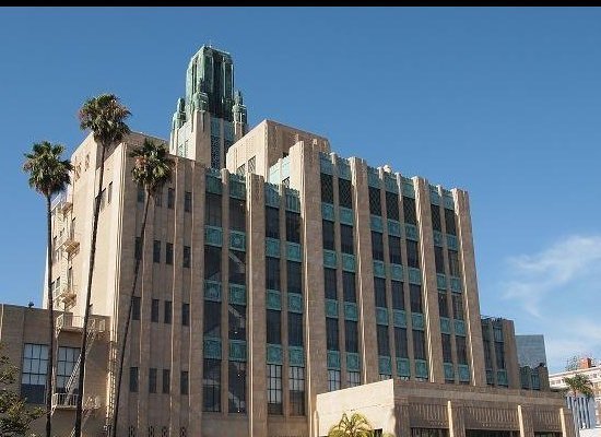 Southwestern Law School Offers Tours Of Bullocks Wilshire On July 30th 