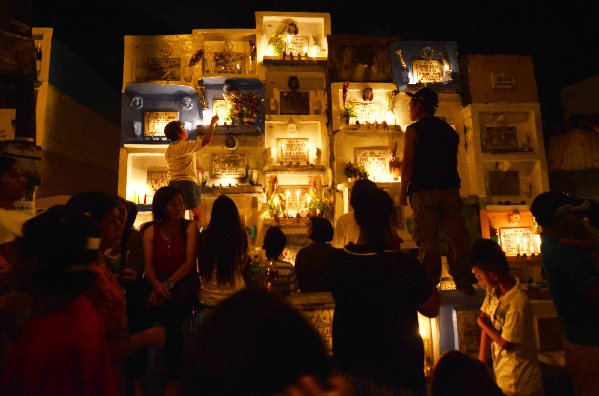 Philippines All Saint's Day Celebrations Commence (PHOTOS) HuffPost