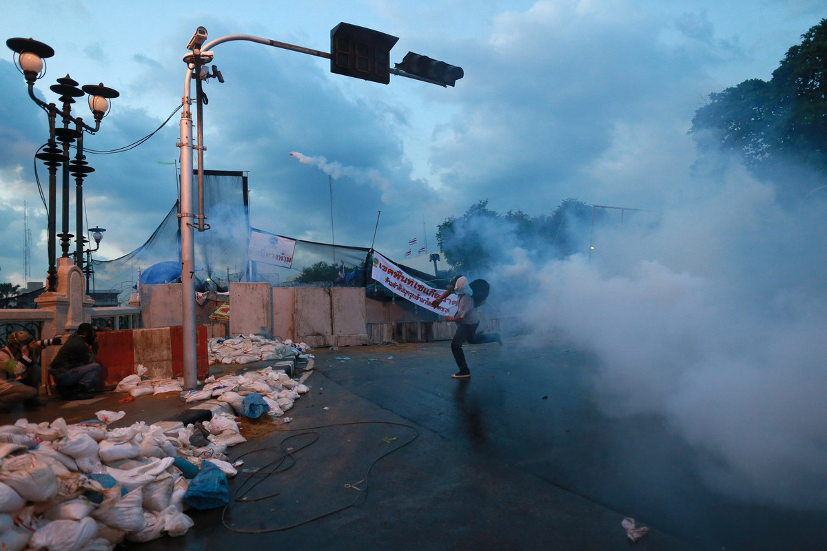 Thai Protests Intensify Leaving Dozens Injured Huffpost