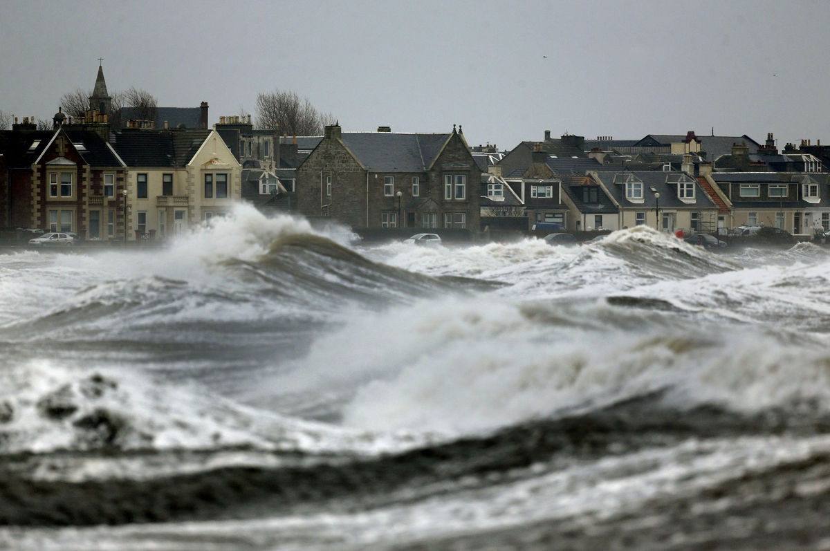 10 Amazing Pictures Of The Rough Seas Around Britain HuffPost UK